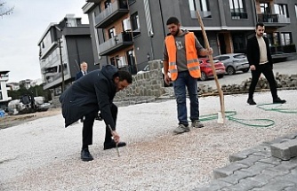 Başiskele’de Başkan Özlü, Üstyapı Çalışmalarını Hız Kesmeden Sürdürüyor