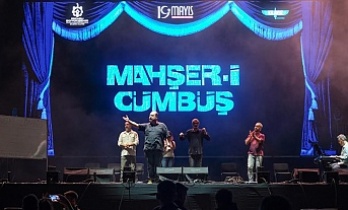 ENFEST ETKİNLİKLERİYLE GENÇLERE KAHKAHA DOLU GECE