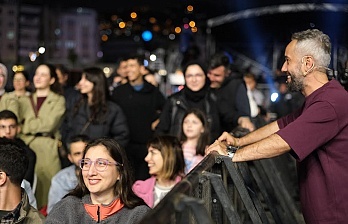ENFEST ETKİNLİKLERİYLE GENÇLERE KAHKAHA DOLU GECE