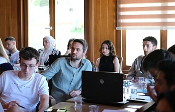 GENÇ ZİHİNLER, GELECEĞİN TEKNOLOJİSİNİ KONUŞTU