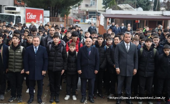KÖRFEZ BELEDİYE BAŞKANI, ÖĞRENCİLERLE BULUŞTU!
