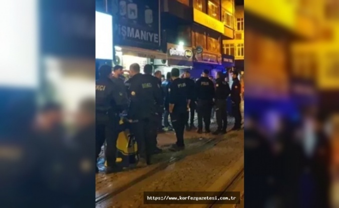 İzmit Halkevi’nde, Bıçaklı Kavga